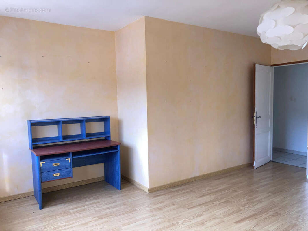 ch 2 etage - Maison à CAHORS