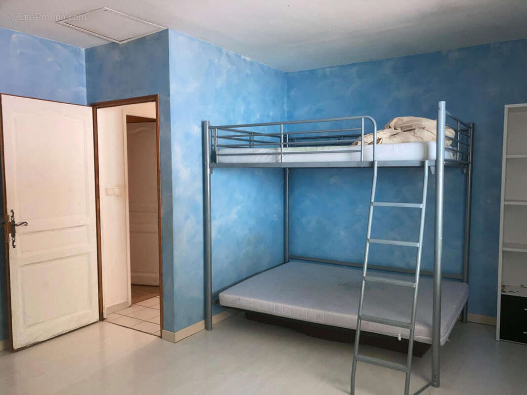 ch 3 etage - Maison à CAHORS