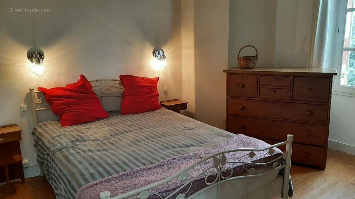 Maison à SAINT-AULAYE