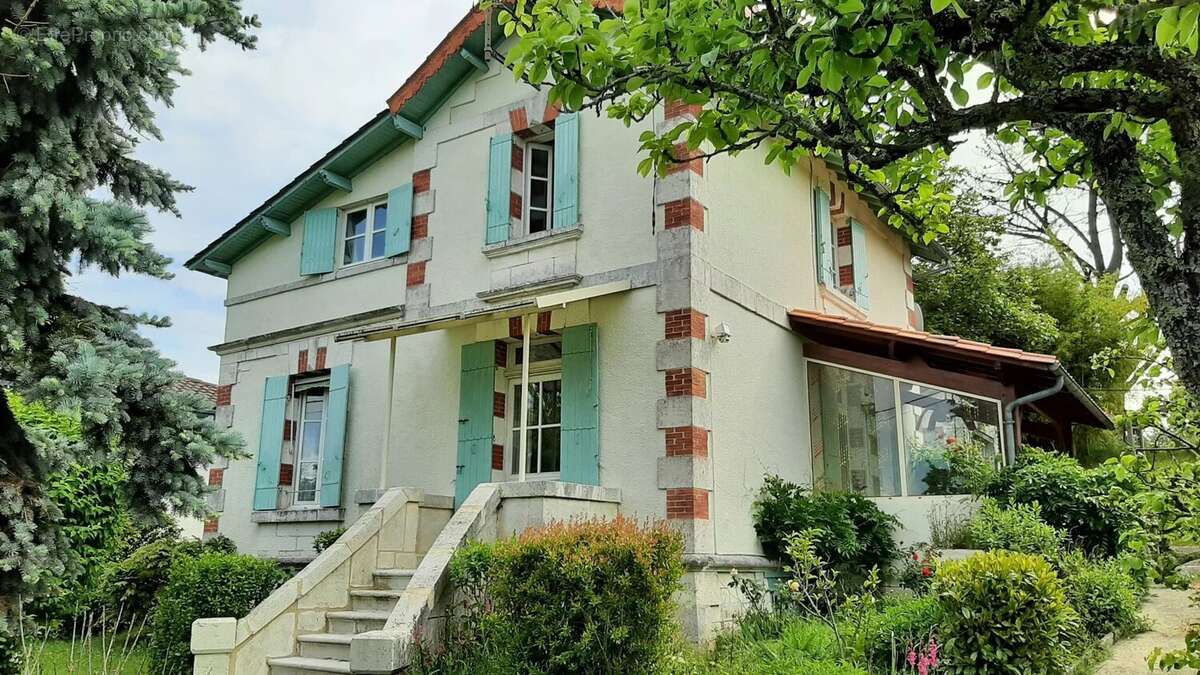 Maison à SAINT-AULAYE