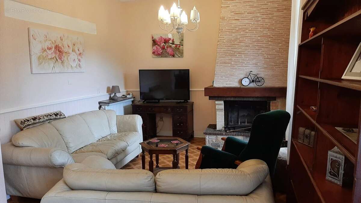 Maison à SAINT-AULAYE