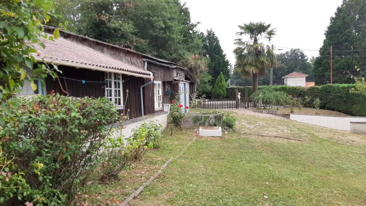 Maison à SAINT-AULAYE