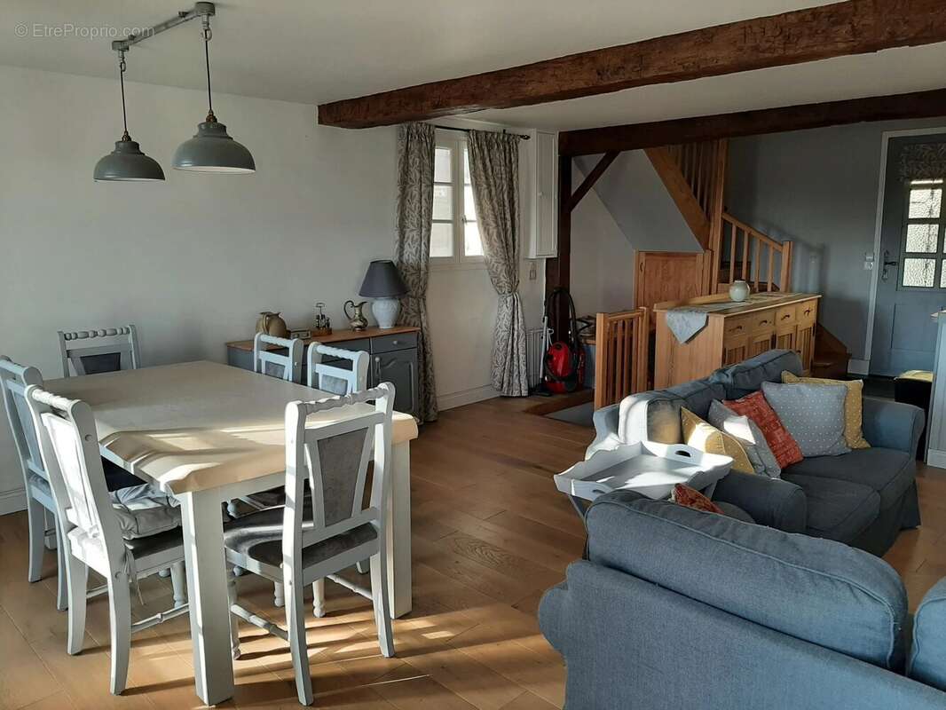 Maison à AUBETERRE-SUR-DRONNE