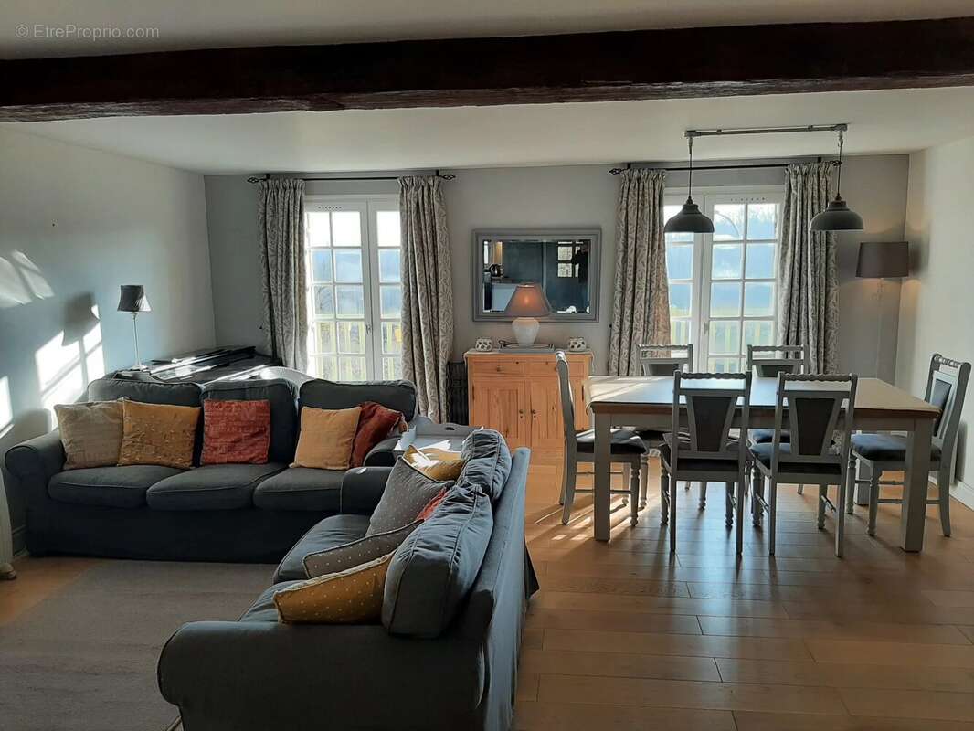 Maison à AUBETERRE-SUR-DRONNE