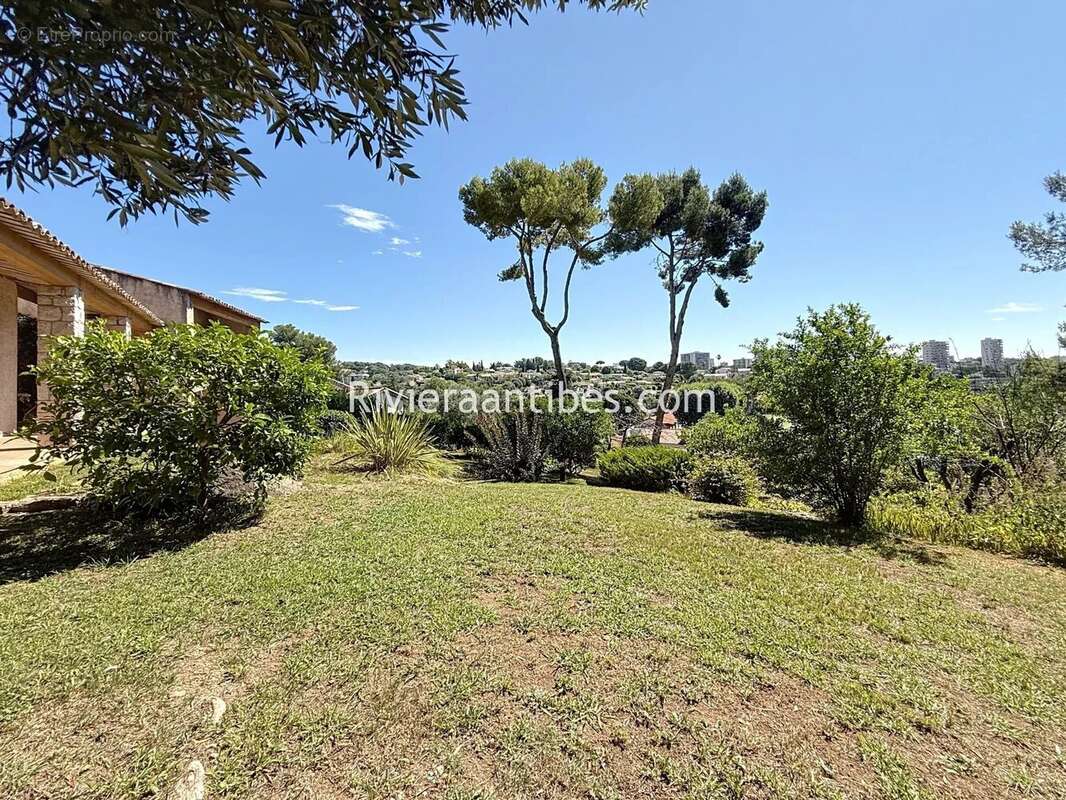 Maison à ANTIBES