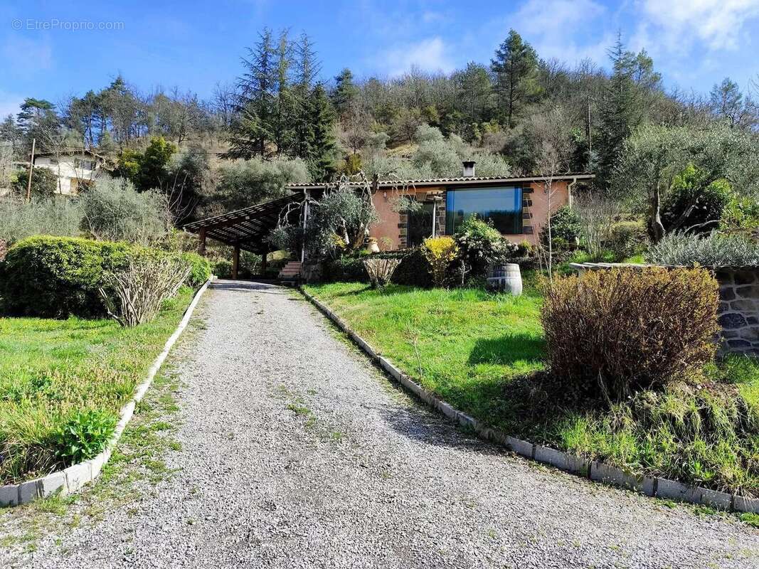 Maison à TOURNEFORT