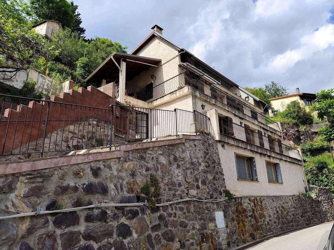 Appartement à ROURE