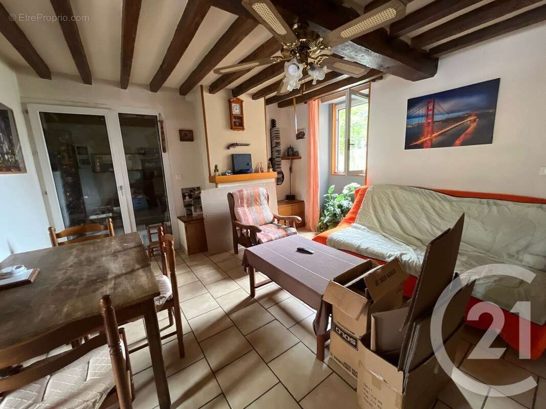 Maison à ENTRAINS-SUR-NOHAIN