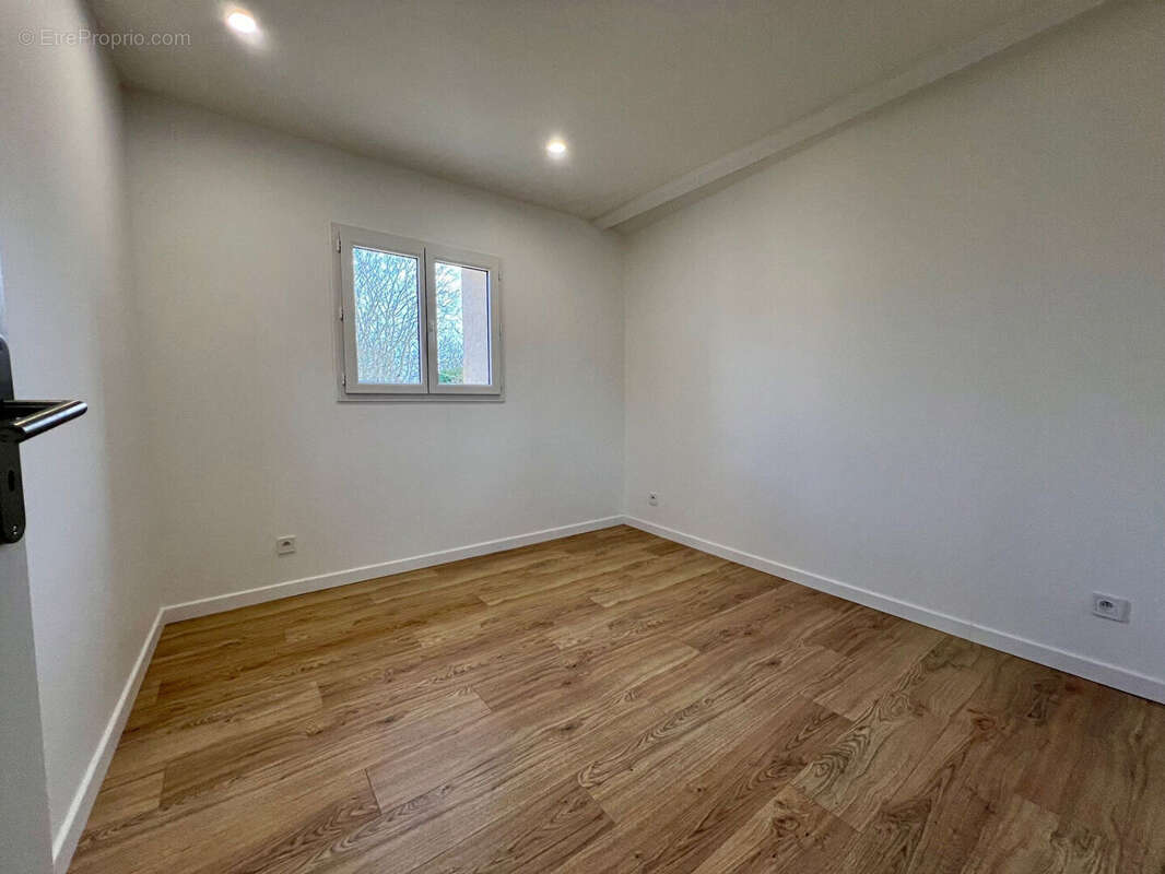 Maison à SAINT-EMILION