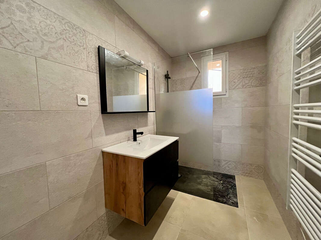 Maison à SAINT-EMILION