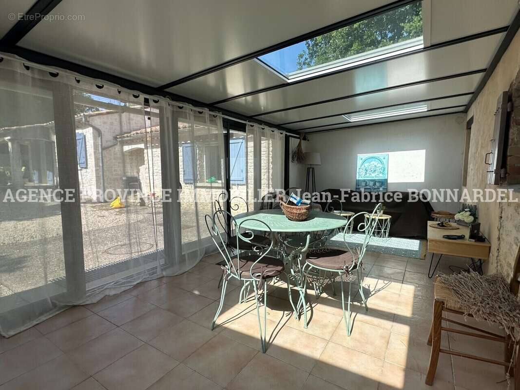 Maison à CHANTEMERLE-LES-GRIGNAN