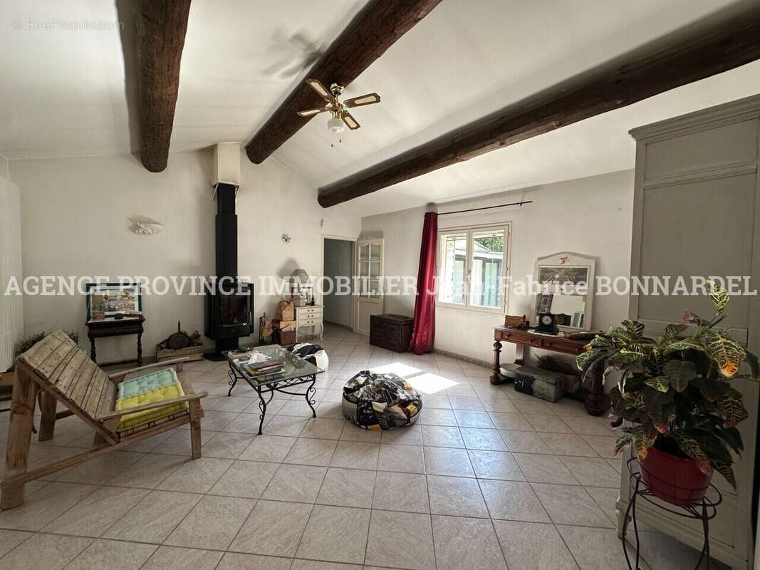 Maison à CHANTEMERLE-LES-GRIGNAN