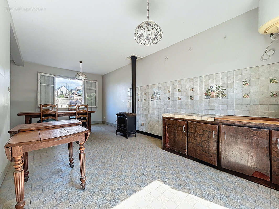 Maison à SAINT-JEAN-DE-LA-RIVIERE