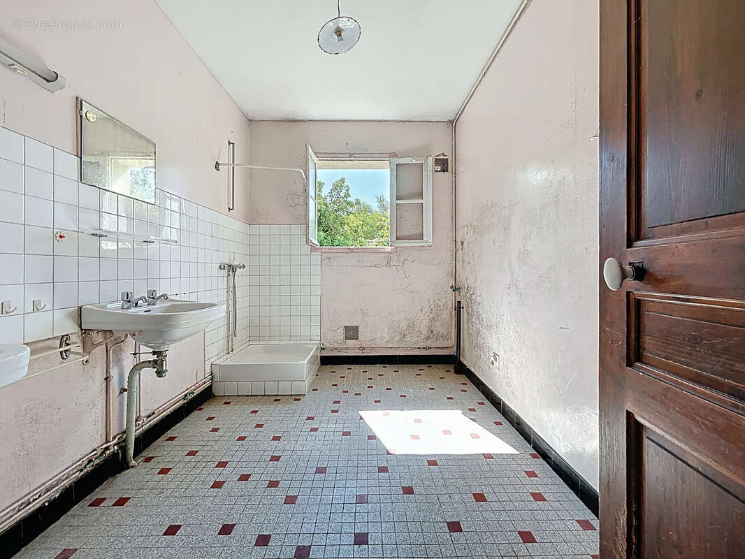 Maison à SAINT-JEAN-DE-LA-RIVIERE