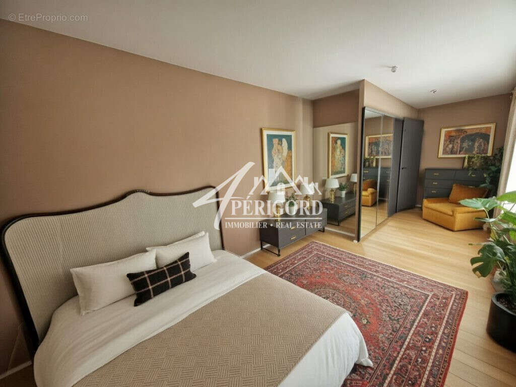 Appartement à LALINDE