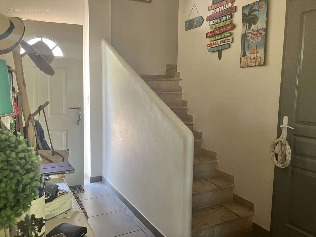 Maison à LE CANNET-DES-MAURES