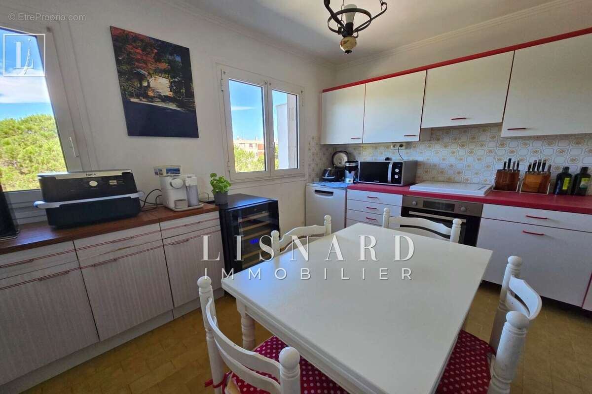 Appartement à VALLAURIS