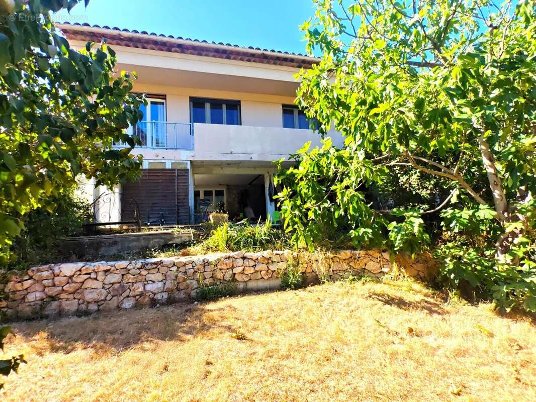 Maison à VILLARS-SUR-VAR