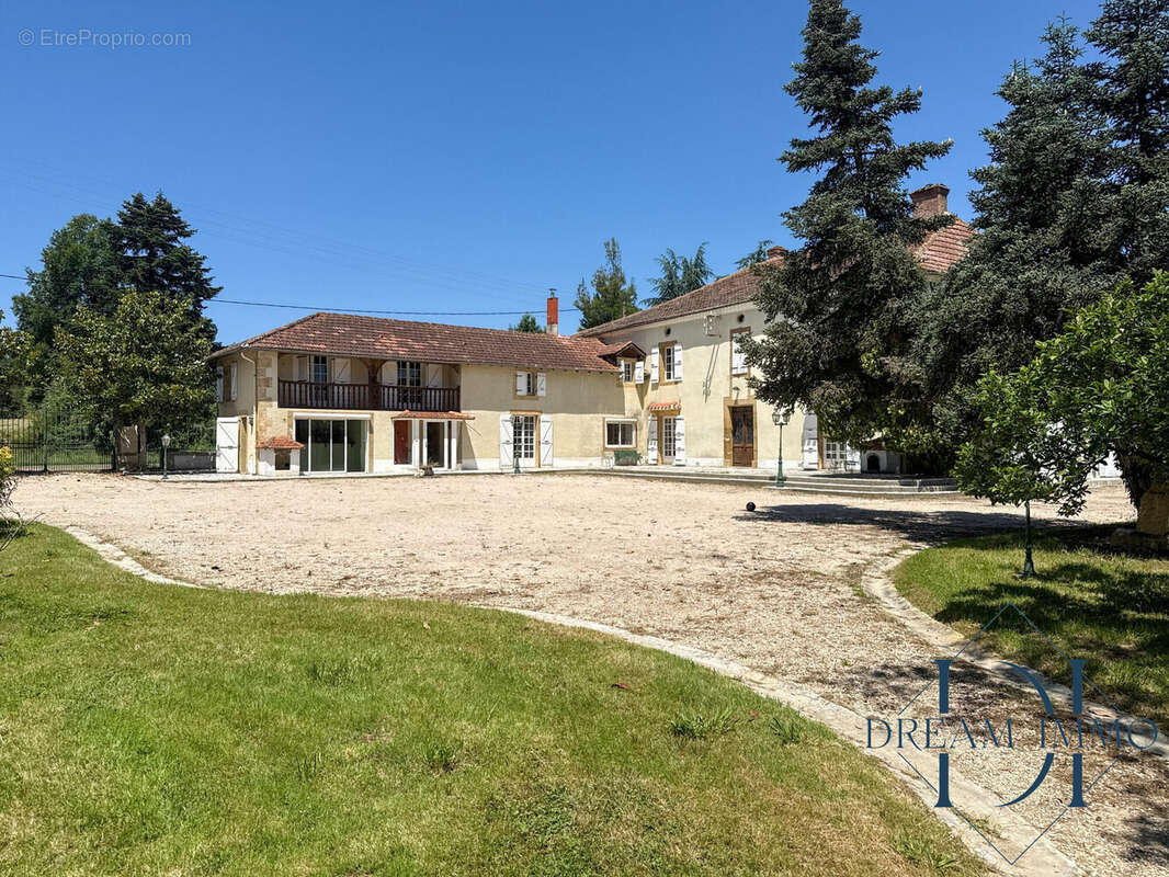 Maison à MIELAN