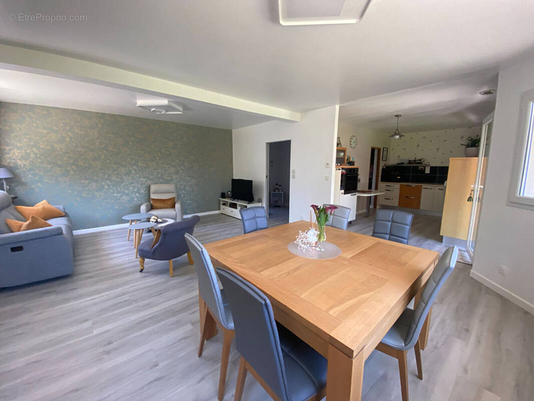 Maison à LOGONNA-DAOULAS