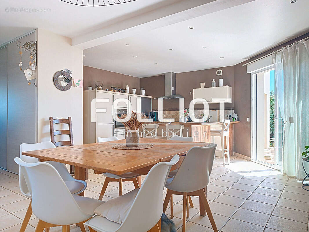 Maison à VER-SUR-MER