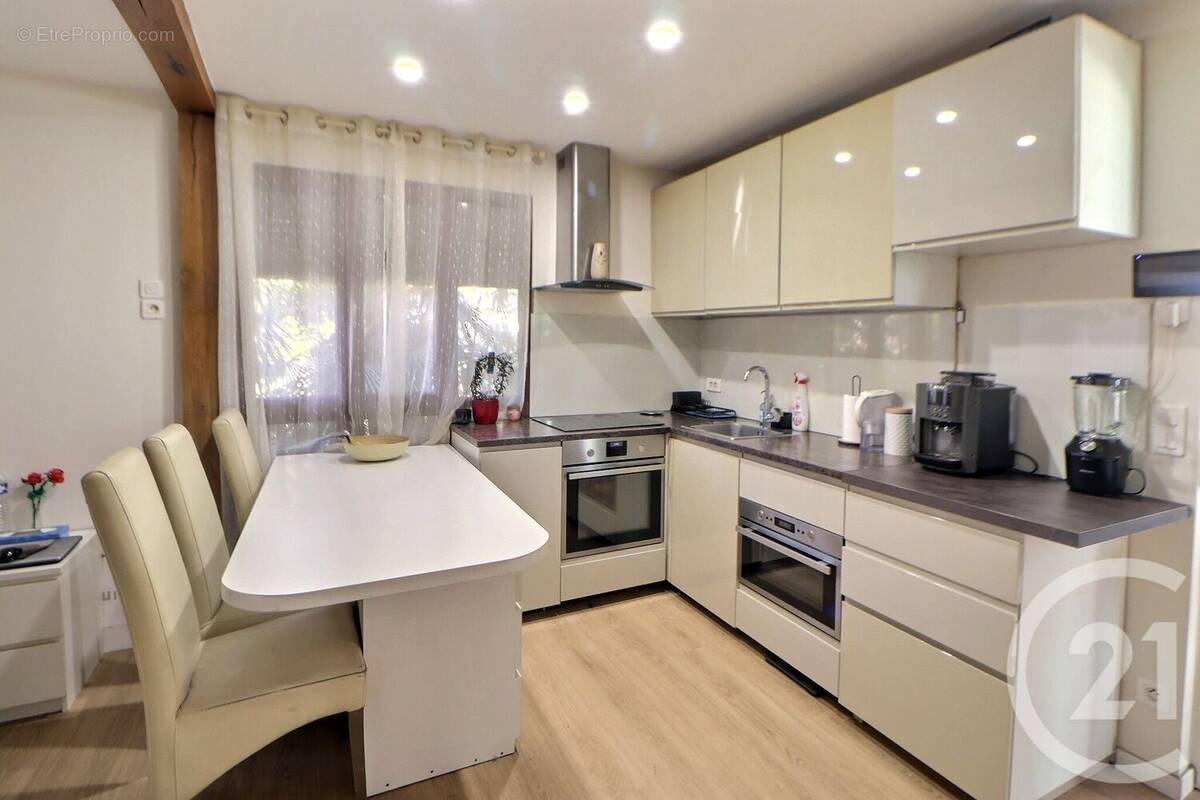 Maison à AULNAY-SOUS-BOIS