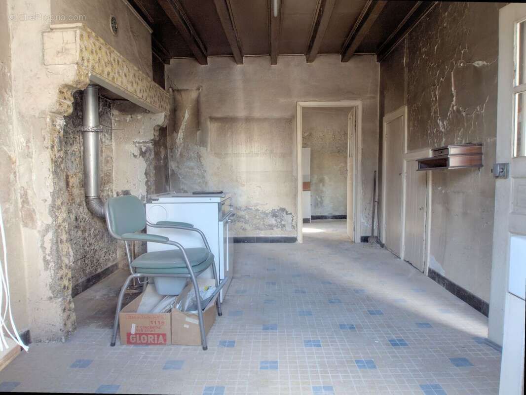 Maison à CONDAT-EN-COMBRAILLE