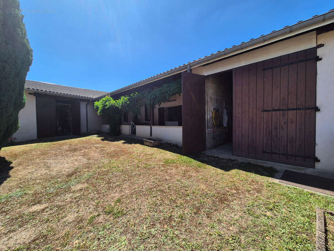 Maison à SAINT-JEAN-SUR-VEYLE