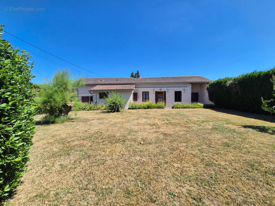 Maison à SAINT-JEAN-SUR-VEYLE