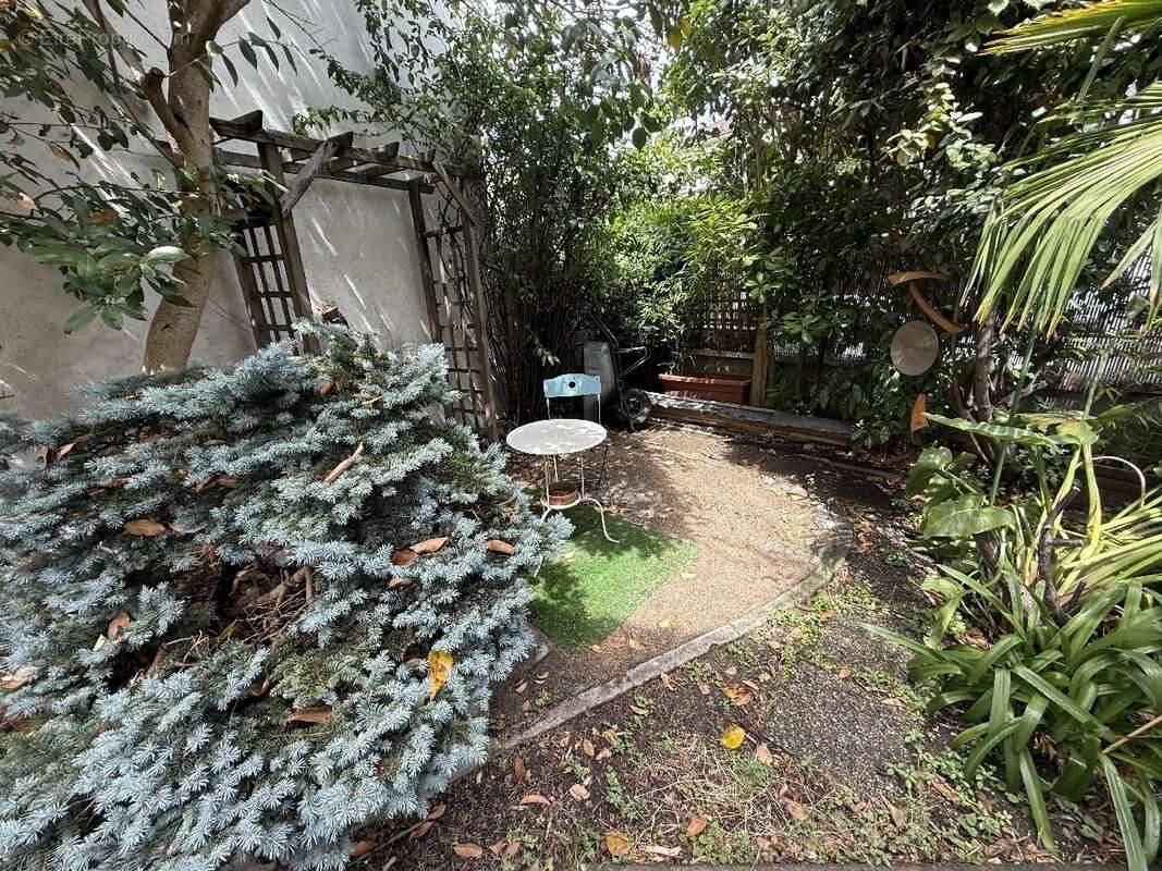 Maison à LE PERREUX-SUR-MARNE