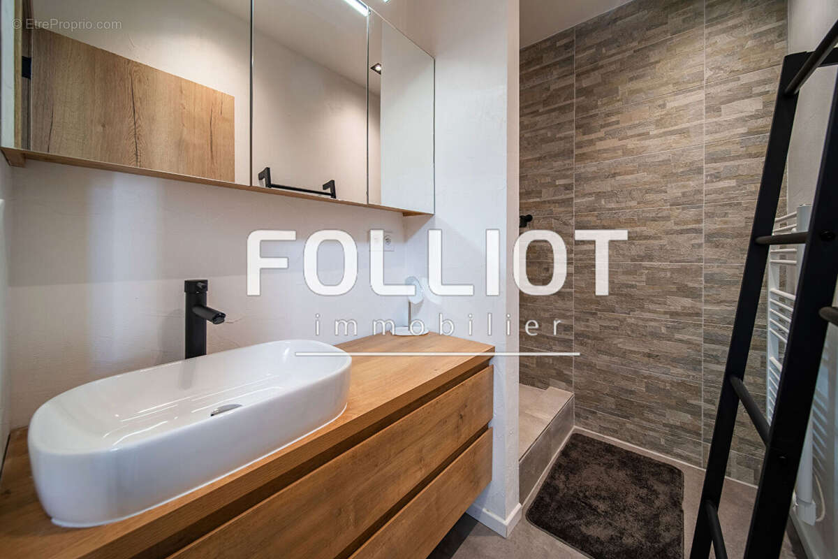 Maison à LES MOITIERS-D&#039;ALLONNE