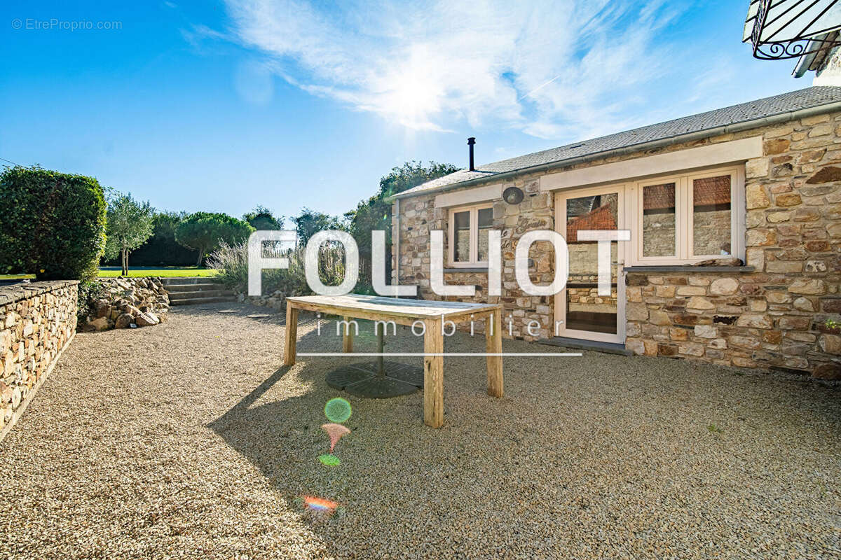 Maison à LES MOITIERS-D&#039;ALLONNE