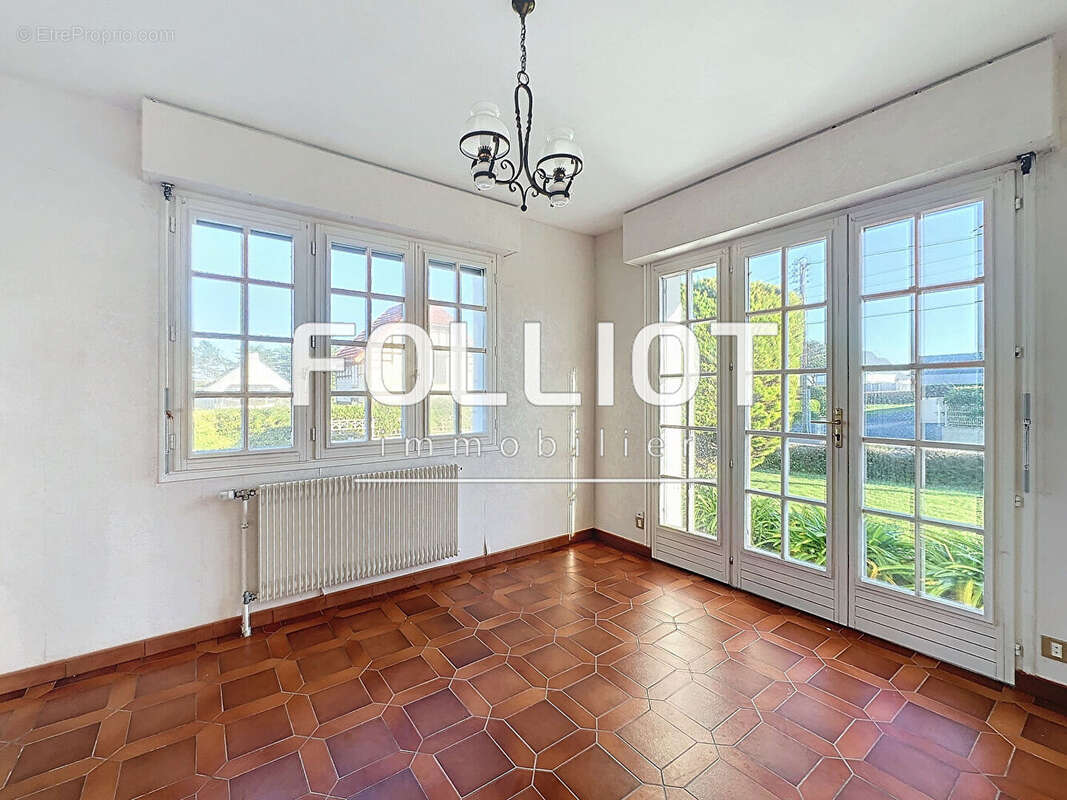 Maison à BARNEVILLE-CARTERET