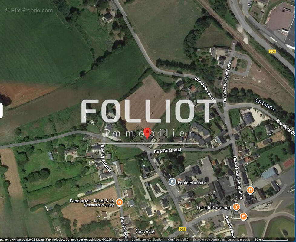 Terrain à SOTTEVAST