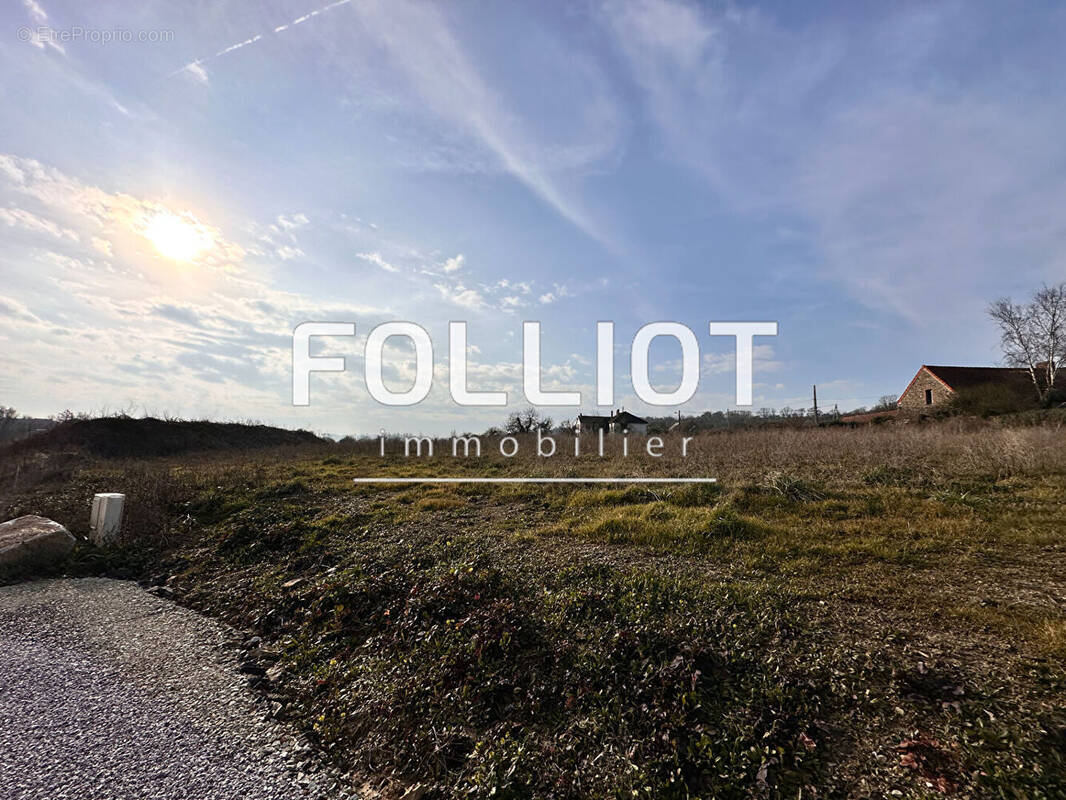 Terrain à BARNEVILLE-CARTERET