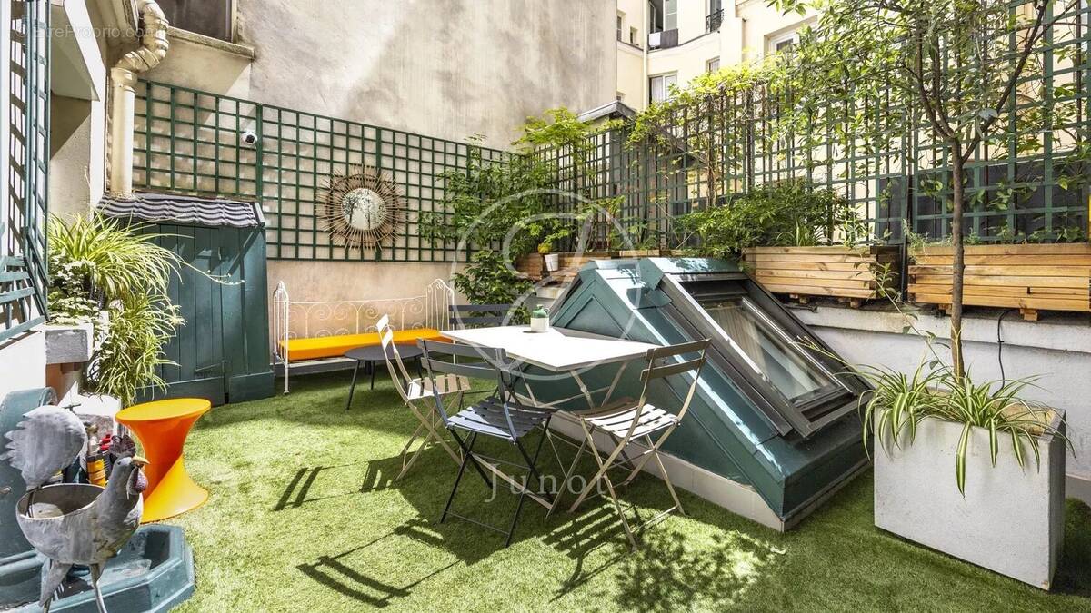 Appartement à PARIS-7E