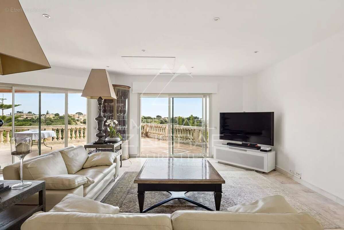 Maison à CAGNES-SUR-MER