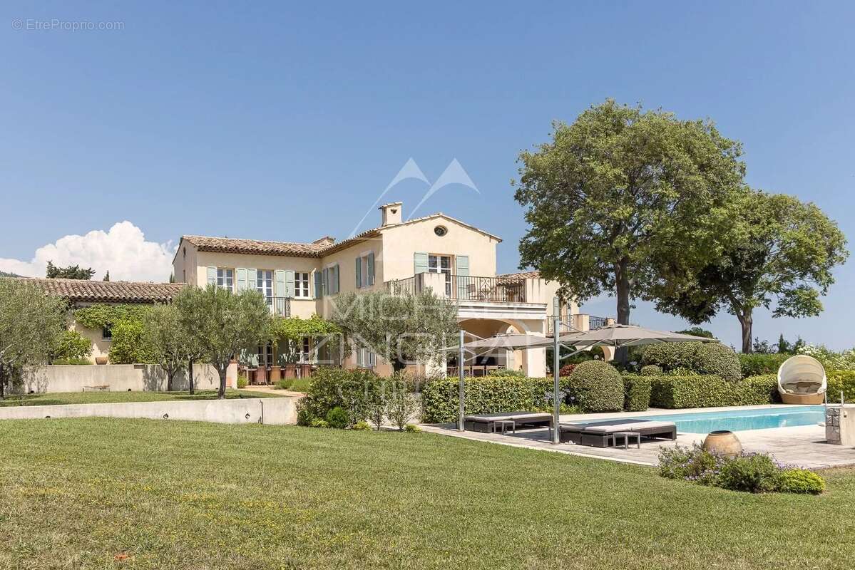 Maison à TOURRETTES-SUR-LOUP