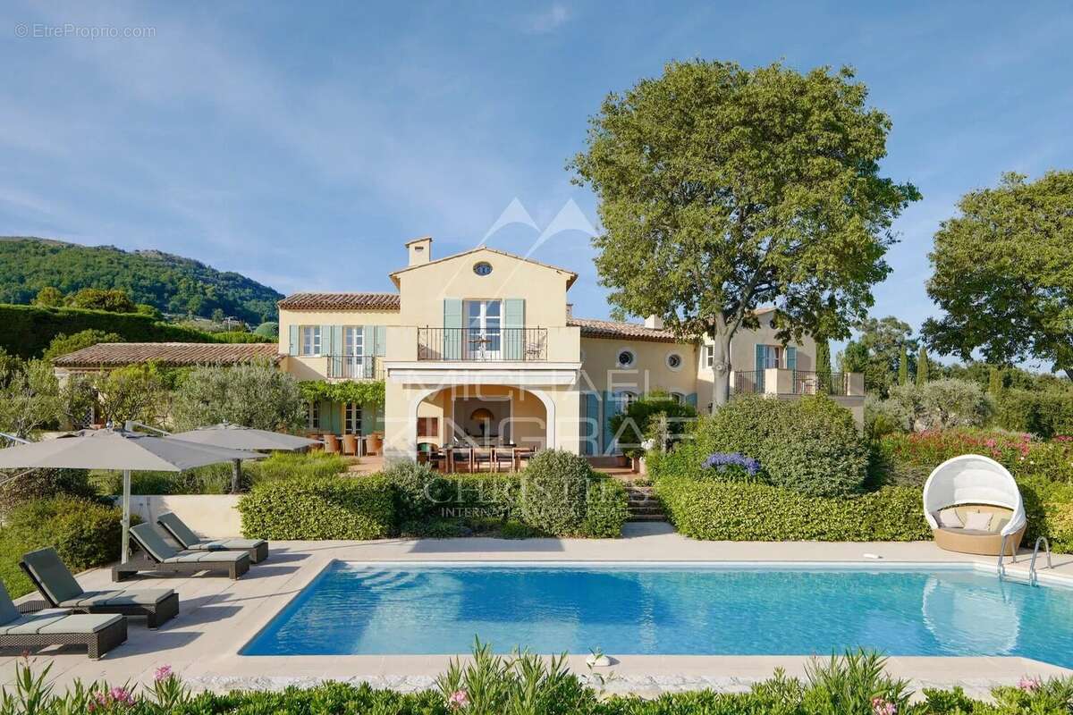 Maison à TOURRETTES-SUR-LOUP