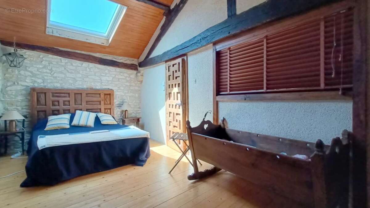 Maison à LA GRIMAUDIERE