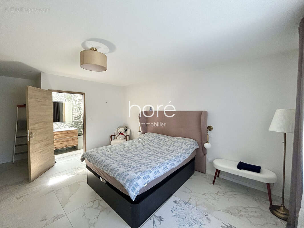 Maison à MAY-SUR-ORNE