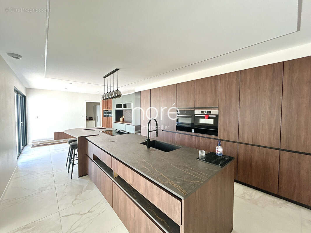 Maison à MAY-SUR-ORNE