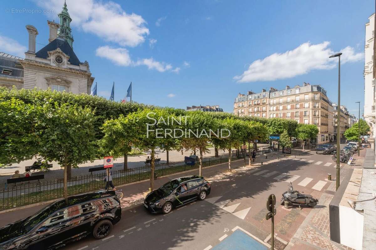 Appartement à LEVALLOIS-PERRET