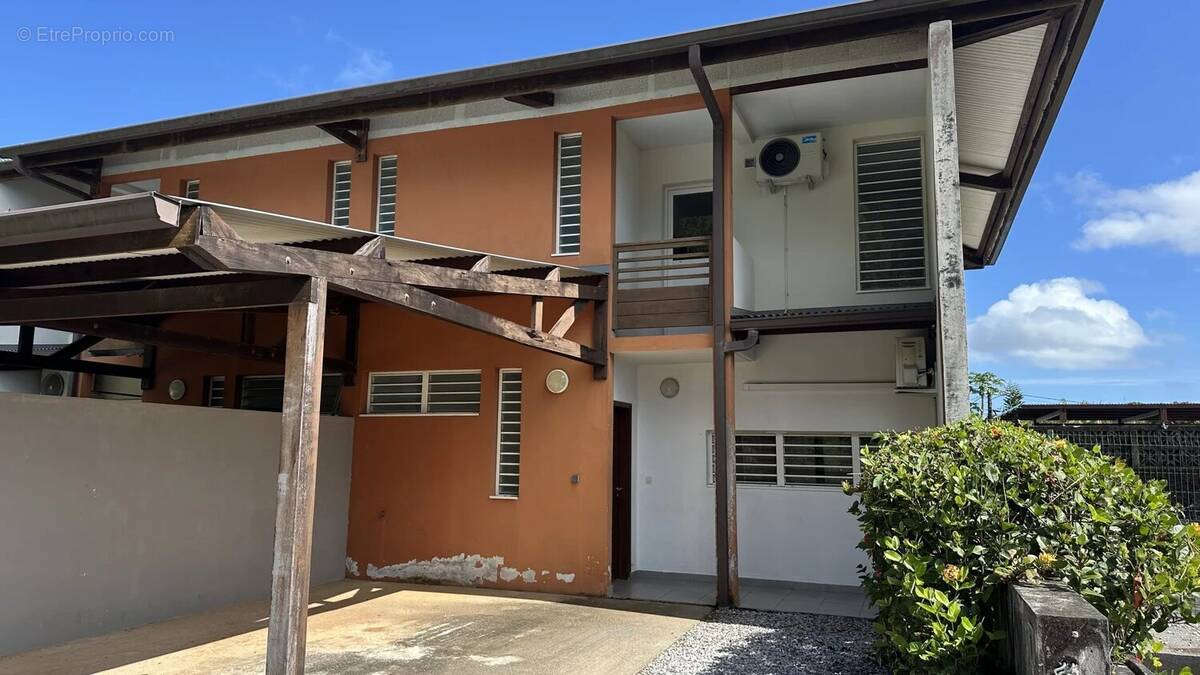 Maison à REMIRE-MONTJOLY