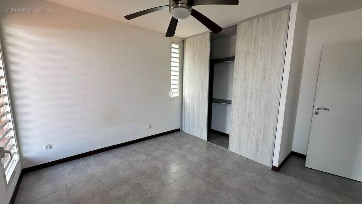 Maison à REMIRE-MONTJOLY