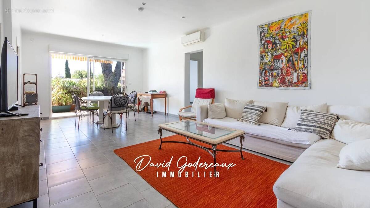 Appartement à FREJUS