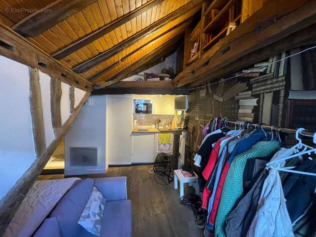 Appartement à PARIS-3E