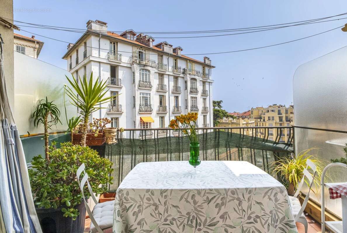 Appartement à NICE