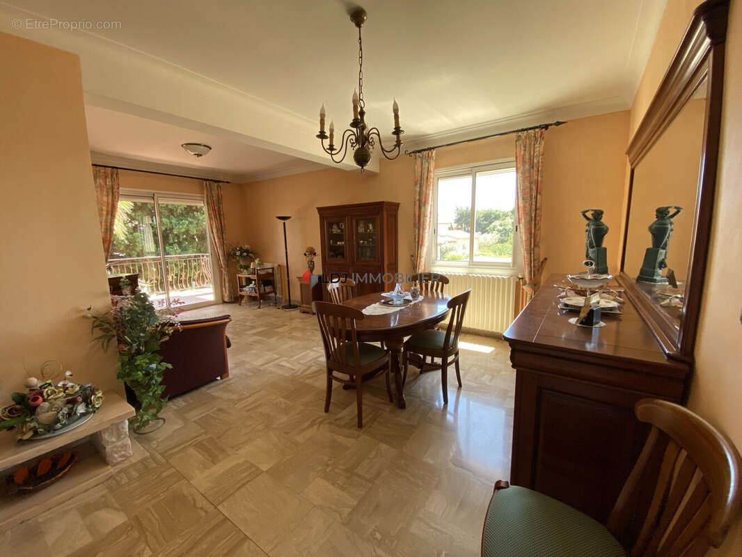 Maison à VILLELONGUE-DE-LA-SALANQUE