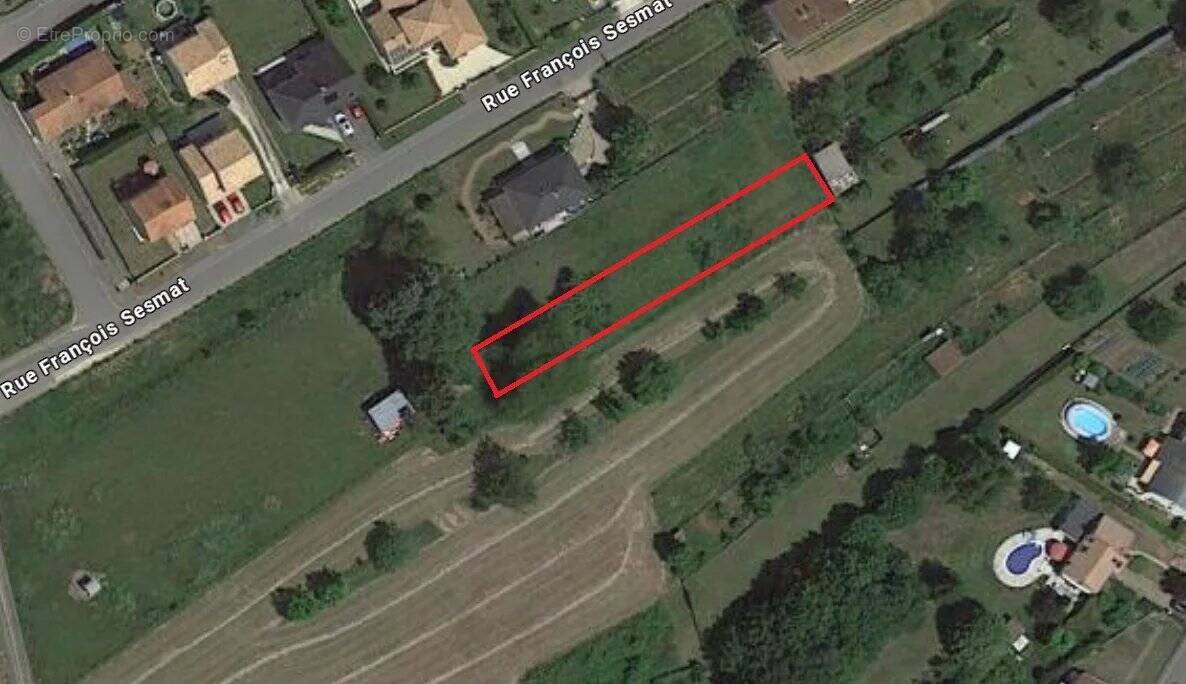 Terrain à DIEULOUARD